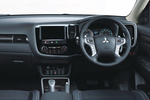 Mitsubishi Outlander PHEV PHEV (Versi&oacute;n para Jap&oacute;n) Todo terreno Interior Volante 5 puertas