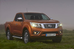 Nissan NP300 Navara King Club 2.3 dCi 160 CV Gama NP300 Navara Pick up Bronce Tierra Exterior Lateral-Frontal 4 puertas