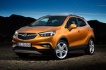 Opel Mokka X Gama Mokka X Gama Mokka X Todo terreno Naranja Ambar Exterior Frontal-Lateral 5 puertas