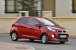 KIA Picanto 1.0 CVVT x-Tech Eco-Dynamics Turismo Signal Red Exterior Lateral-Frontal 5 puertas