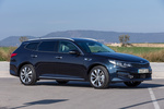 KIA Optima Turismo familiar Gravity Blue Exterior Frontal-Lateral 5 puertas