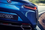 Lexus LC LC 500h LC 500h Coup&eacute; Exterior Pilotos 2 puertas