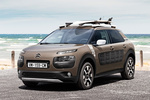 Citro&euml;n C4 Cactus Puretech 110 Rip Curl Turismo Marr&oacute;n oliva metalizado Exterior Frontal-Lateral 5 puertas