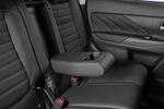 Mitsubishi Outlander PHEV PHEV Kaiteki Todo terreno Interior Reposabrazos 5 puertas
