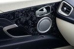 Aston Martin DB11 5.2 V12 Coup&eacute; Interior Mandos puerta 2 puertas