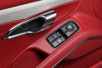 Porsche 911 Carrera S Carrera S Coup&eacute; Interior Mandos puerta 2 puertas