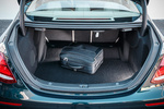 Mercedes-Benz Clase E E 220 d Berlina Gama Clase E Turismo Interior Maletero 4 puertas