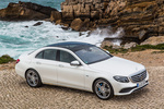 Mercedes-Benz Clase E E 350 e Berlina Gama Clase E Turismo Designo Diamond White Bright Exterior Lateral-Frontal 4 puertas