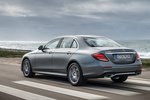 Mercedes-Benz Clase E E 400 4MATIC Berlina Gama Clase E Turismo Selenite Grey Exterior Lateral-Posterior 4 puertas