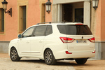 SsangYong Rodius D22T 178 CV AWD Aut. (gama 2016) Limited (gama 2016) Monovolumen Grand White Exterior Lateral-Posterior 5 puertas