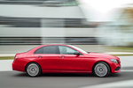 Mercedes-Benz Clase E E 220 d Berlina Avantgarde Turismo Rojo Jacinto Exterior Lateral 4 puertas