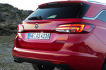 Opel Astra 1.6 CDTI 160 CV Start/Stop Dynamic Turismo familiar Rojo Pasi&oacute;n Exterior Pilotos 5 puertas