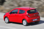 Opel KARL Gama KARL Selective Turismo Rojo Solar Exterior Cenital-Lateral-Posterior 5 puertas
