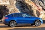 Mercedes-Benz GLC Coup&eacute; Gama GLC Coup&eacute; AMG Line exterior con Paquete Night Todo terreno Azul Brillante Exterior Frontal-Lateral 5 puertas