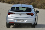 Opel Astra 1.6 CDTI 136 CV Start/Stop Dynamic Turismo Plata Magnetic Exterior Posterior 5 puertas