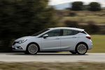 Opel Astra 1.6 CDTI 136 CV Start/Stop Dynamic Turismo Plata Magnetic Exterior Lateral 5 puertas