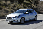 Opel Astra 1.6 CDTI 136 CV Start/Stop Dynamic Turismo Plata Magnetic Exterior Frontal-Lateral 5 puertas