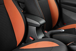 Hyundai i20 1.0 T-GDI 120 CV Style Gama i20 Active Turismo Interior Reposabrazos 5 puertas