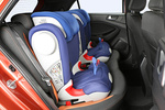Hyundai i20 1.0 T-GDI 120 CV Style Gama i20 Active Turismo Interior Silla infantil 5 puertas