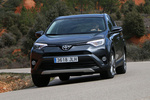Toyota RAV4 150D 4x2 Advance Pack Drive Todo terreno Gris Grafito Exterior Frontal-Lateral 5 puertas