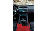 Jaguar F-PACE 3.0 V6 340 CV S Todo terreno Interior Consola Central 5 puertas