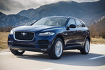 Jaguar F-PACE 3.0 TDV6 300 CV AWD Portfolio Todo terreno Dark Sapphire Exterior Frontal-Lateral 5 puertas