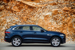 Jaguar F-PACE 3.0 TDV6 300 CV AWD Portfolio Todo terreno Dark Sapphire Exterior Lateral 5 puertas