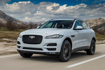 Jaguar F-PACE 3.0 TDV6 300 CV AWD Portfolio Todo terreno Glacier White Exterior Frontal-Lateral 5 puertas