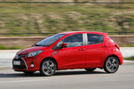 Toyota Yaris hybrid Feel! Turismo Rojo Classic Exterior Lateral 5 puertas