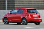 Toyota Yaris hybrid Feel! Turismo Rojo Classic Exterior Lateral-Posterior 5 puertas