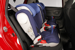 Toyota Yaris hybrid Feel! Turismo Interior Silla infantil 5 puertas