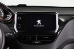 Peugeot 208 1.2 PureTech 110 S&S GT Line Turismo Interior Consola Central 5 puertas