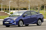 Toyota Prius Gama Prius Gama Prius Turismo Azul Cobalto Exterior Lateral-Frontal 5 puertas