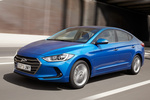 Hyundai Elantra Turismo Marina Blue Exterior Lateral-Frontal 4 puertas
