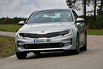 KIA Optima 1.7 CRDi 141 CV Eco-Dynamics Emotion Turismo Silky Silver Exterior Frontal-Lateral 4 puertas