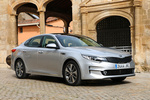 KIA Optima 1.7 CRDi 141 CV Eco-Dynamics Emotion Turismo Silky Silver Exterior Lateral-Frontal 4 puertas