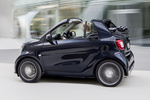 smart fortwo BRABUS BRABUS Descapotable Taylor made dark blue shiny Exterior Lateral 2 puertas