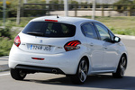 Peugeot 208 1.2 PureTech 110 S&S GT Line Turismo Blanco Perla Nacarado Exterior Posterior-Lateral 5 puertas