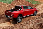 Toyota Hilux 2.4 D-4D 150 CV Invincible Pick up Exterior Lateral-Posterior 4 puertas