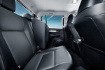 Toyota Hilux 2.4 D-4D 150 CV Invincible Pick up Interior Asientos 4 puertas