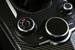 Alfa Romeo Giulia Quadrifoglio Quadrifoglio Turismo Interior Mandos sistema multimedia 4 puertas