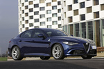 Alfa Romeo Giulia Quadrifoglio Quadrifoglio Turismo Azul Montecarlo Exterior Lateral-Frontal 4 puertas