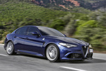Alfa Romeo Giulia Quadrifoglio Quadrifoglio Turismo Azul Montecarlo Exterior Lateral-Frontal 4 puertas