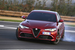 Alfa Romeo Giulia Quadrifoglio Quadrifoglio Turismo Rosso Competizione Exterior Lateral-Frontal 4 puertas
