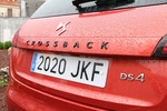 DS 4 BlueHDi 120 EAT6 Crossback Style Turismo Tourmaline Orange Exterior Emblema marca 5 puertas