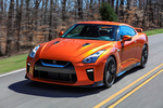 Nissan GT-R Gama GT-R Gama GT-R Coup&eacute; Katsura Orange Exterior Frontal-Lateral 2 puertas