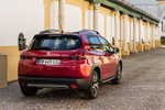 Peugeot 2008 GT Line Todo terreno Rojo Ultimate Exterior Posterior-Lateral 5 puertas