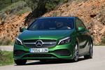 Mercedes-Benz Clase A 200 d AMG Line Turismo Verde Elba&iacute;ta Metalizado Exterior Frontal-Lateral 5 puertas