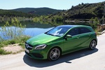 Mercedes-Benz Clase A 200 d AMG Line Turismo Verde Elba&iacute;ta Metalizado Exterior Frontal-Lateral-Cenital 5 puertas