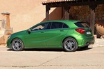 Mercedes-Benz Clase A 200 d AMG Line Turismo Verde Elba&iacute;ta Metalizado Exterior Lateral 5 puertas